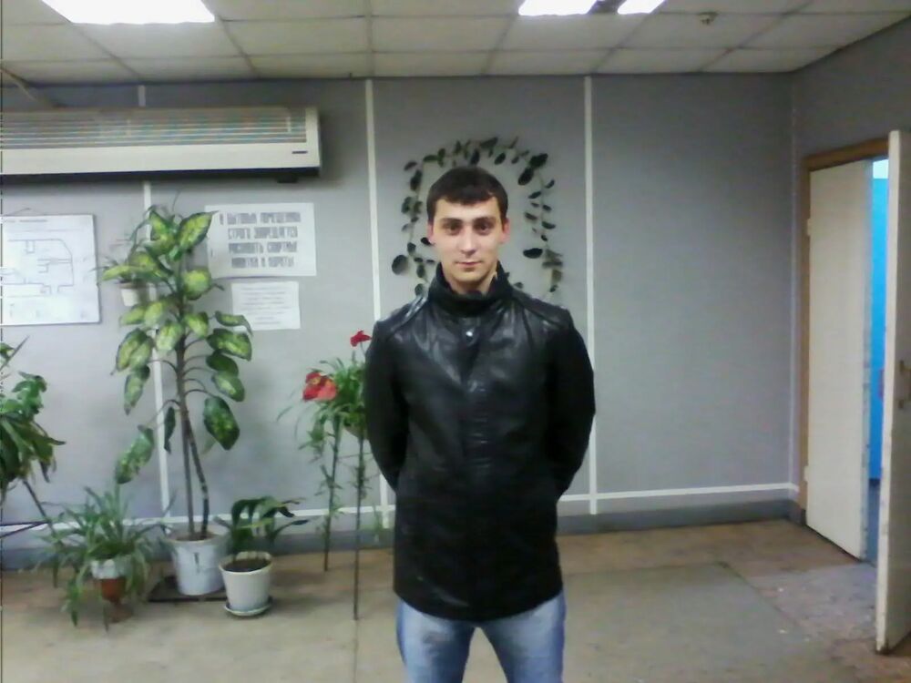  ,   Mihail, 34 ,   