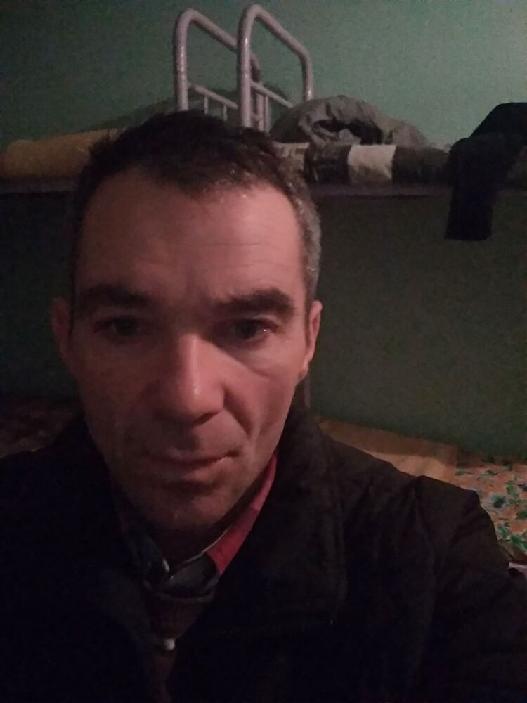  ,   Robert Kruzo, 48 ,   
