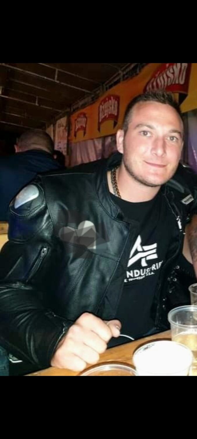  ,   Ivan, 21 ,   ,   