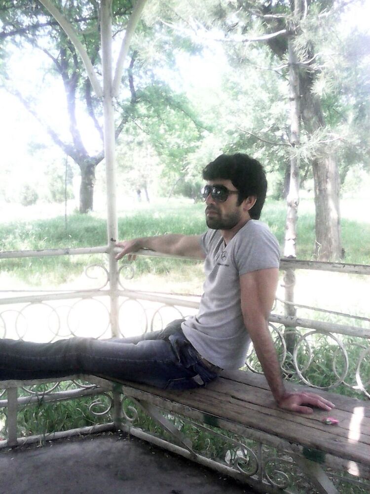  ,   Farid, 35 ,   ,   , 