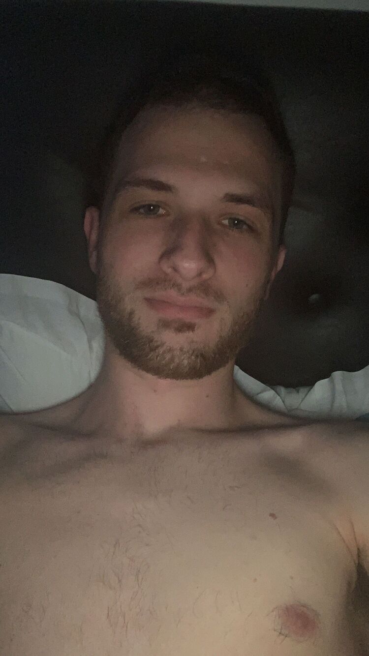  --,   Alex, 27 ,   ,   