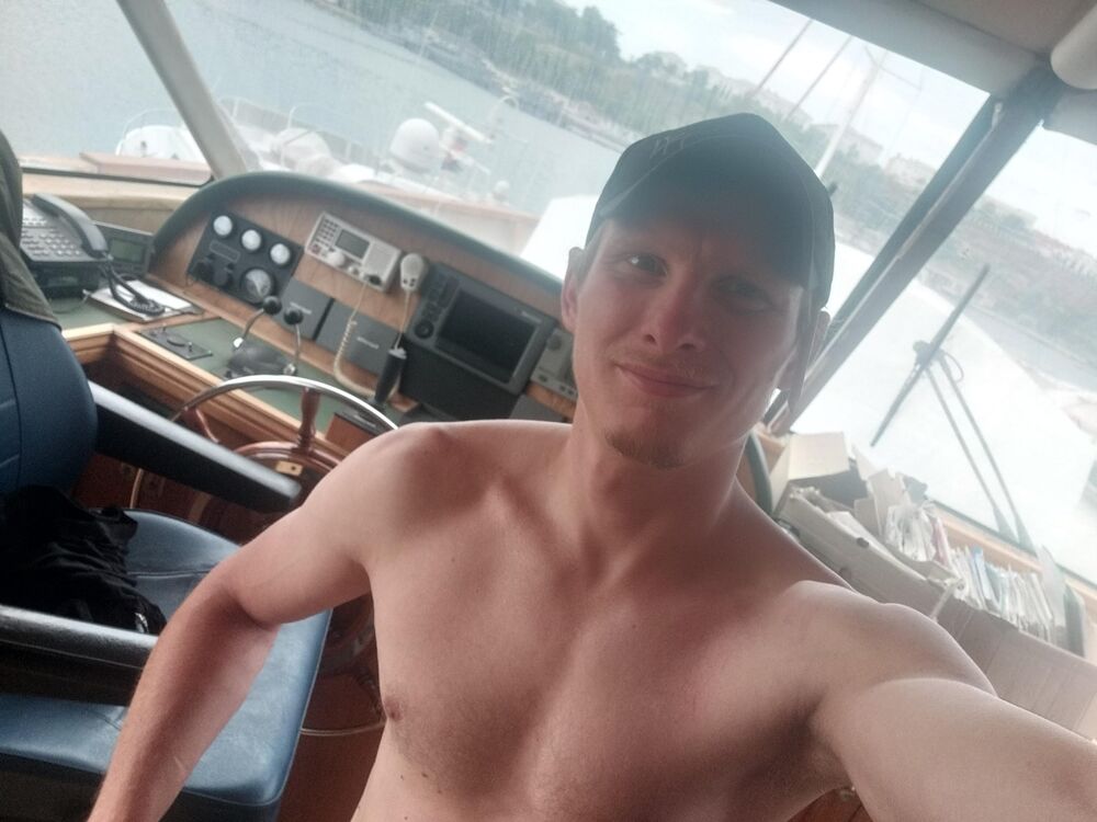  27055861  Vadim, 36 ,    