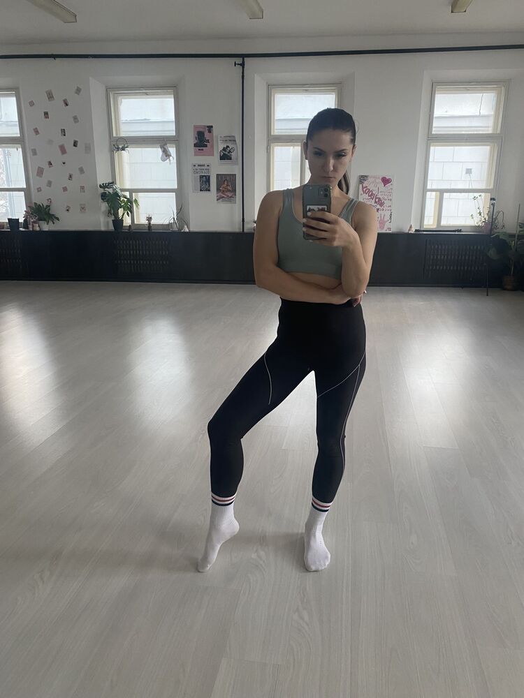  48821551  Ekaterina, 32 ,    
