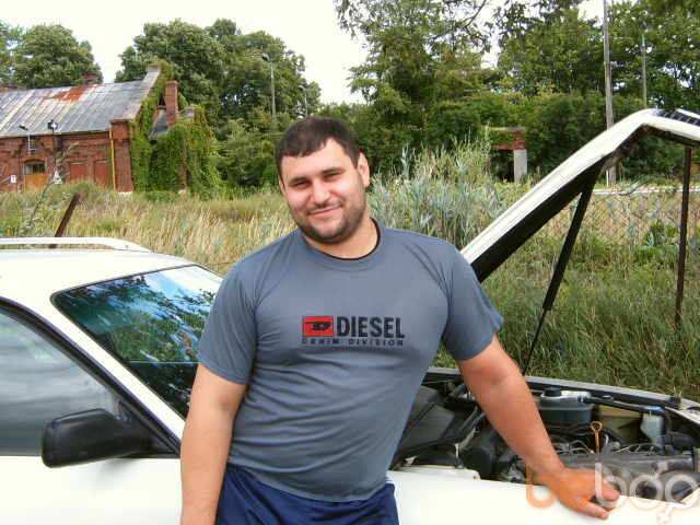  1135021  Aleksej, 51 ,    