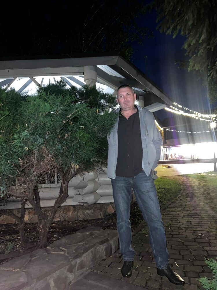  ,   Ruslan, 44 ,   ,   , c 