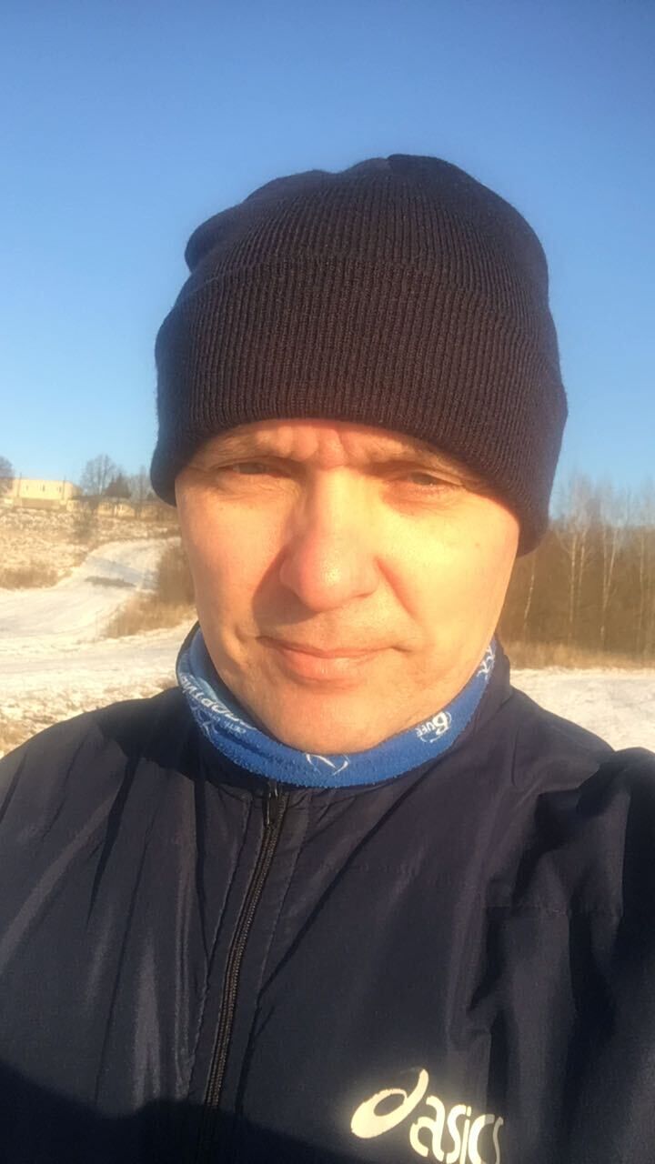  44090891  Oleg, 51 ,    