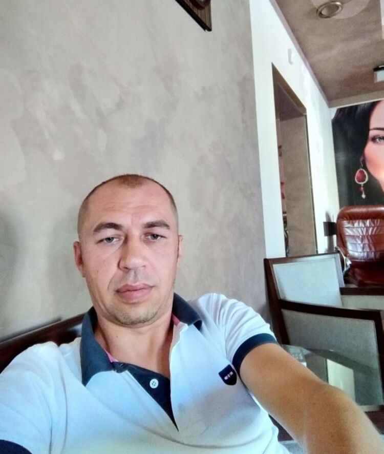  24982481  VOVA, 43 ,    