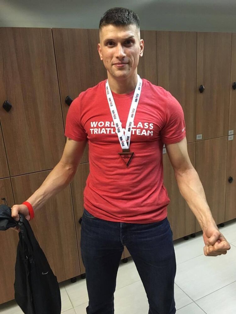  9654651  Idontsmoke, 43 ,    