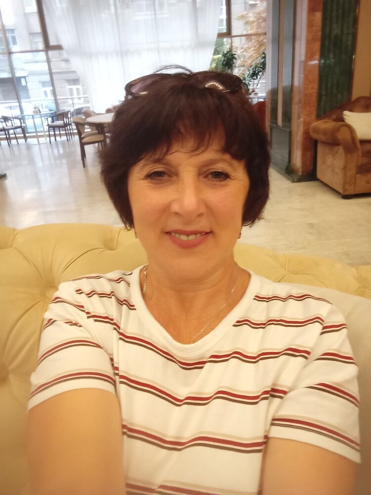  53742771  Zoja, 54 ,    