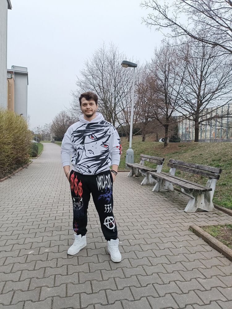  53187641  Viktor, 29 ,    Radlice