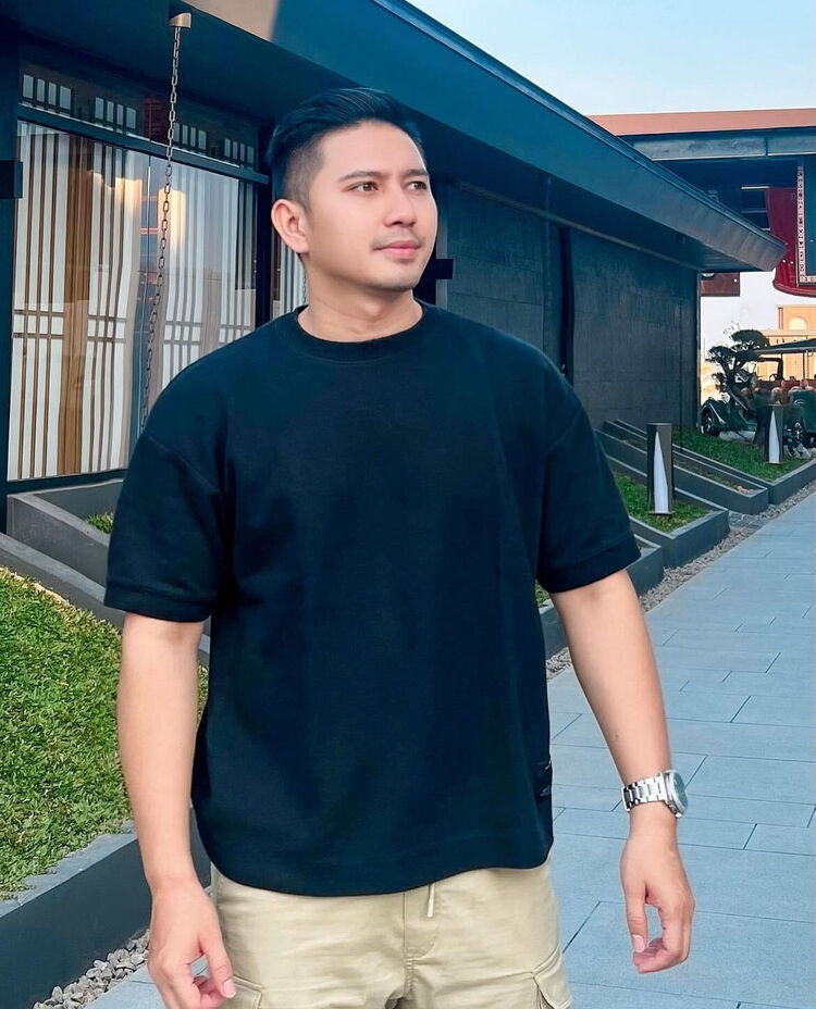   ,   James, 40 ,   ,   