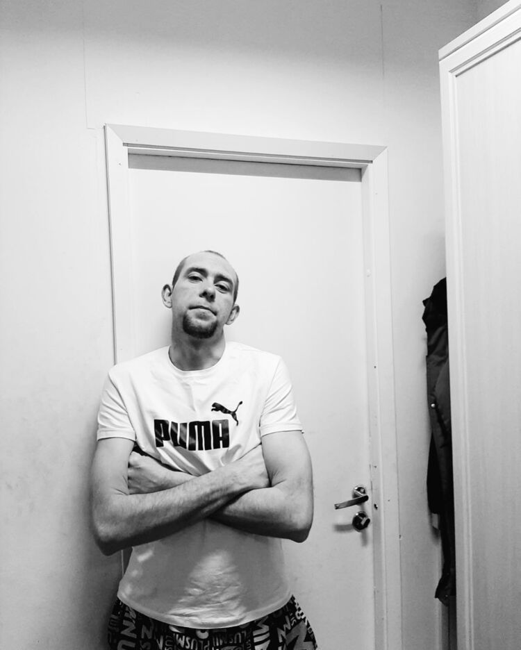 ���� 30985431 ������� �����, 37 ���, ���� ���������� � �����-����������