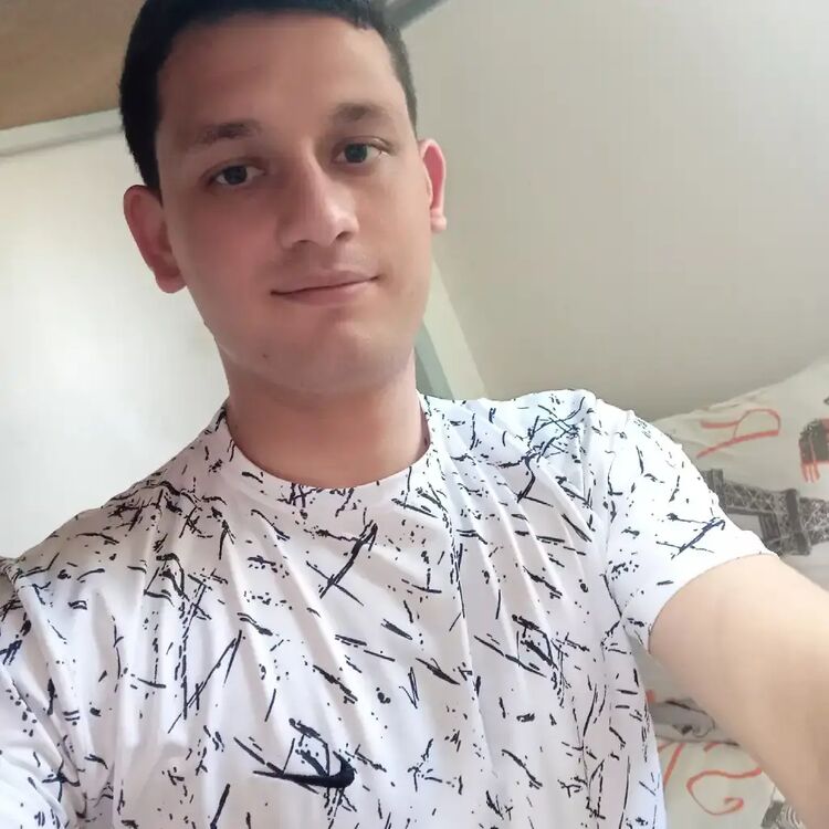  37489551  , 28 ,    