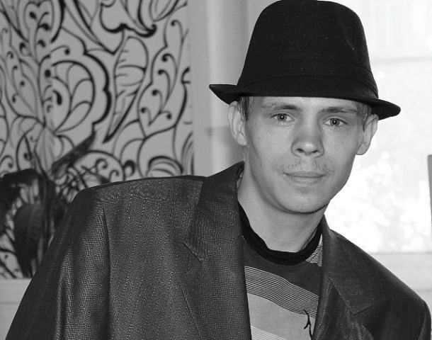  ,   Anton, 38 ,   