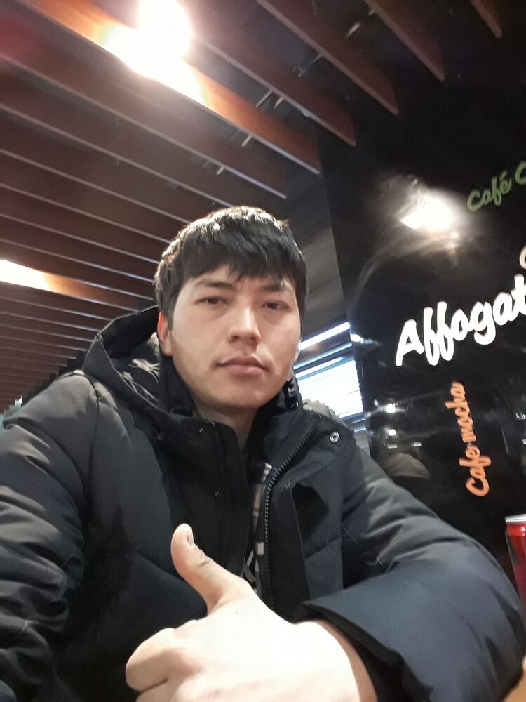  15210901  Adxam, 32 ,    