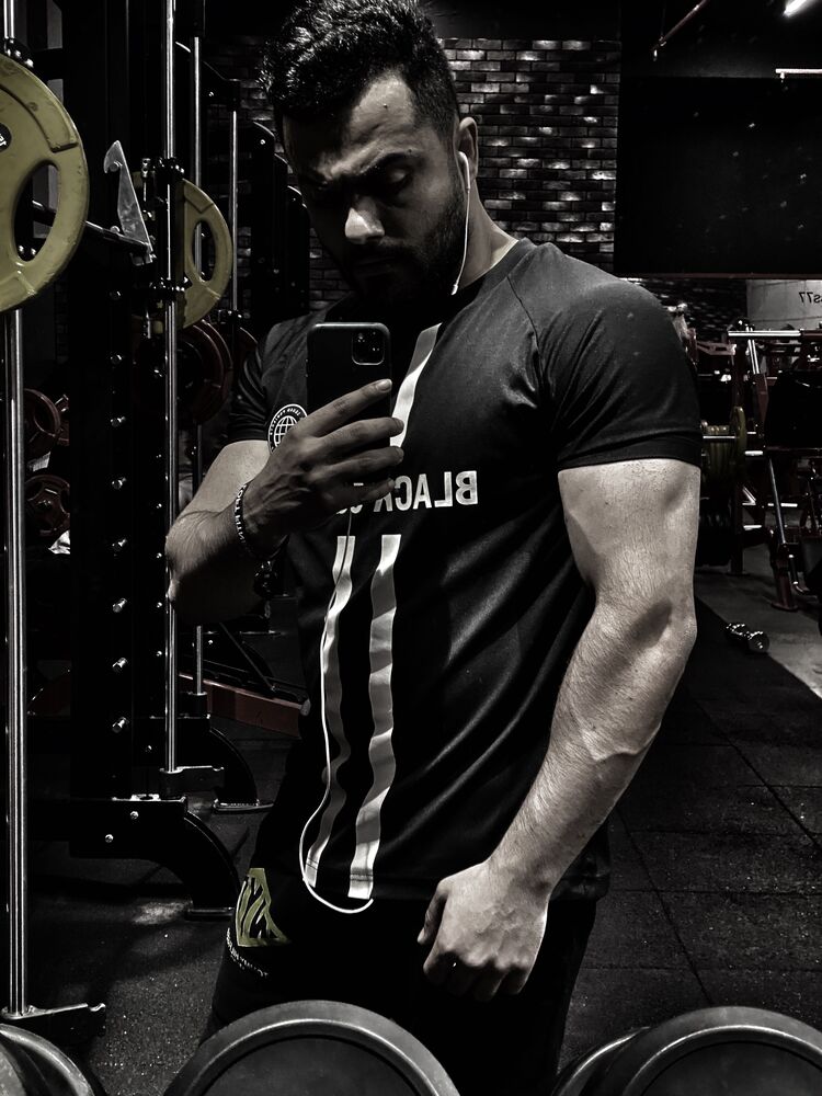  ,   Arash, 28 ,   ,   