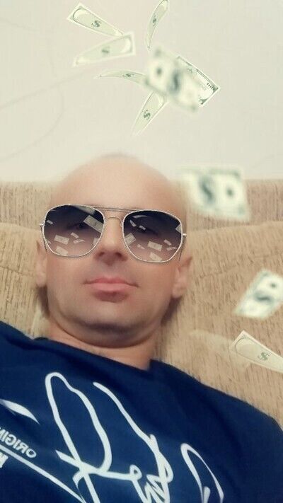  21578281  , 44 ,    