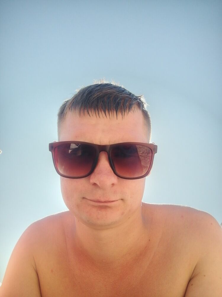  21383181  Kolos, 28 ,    