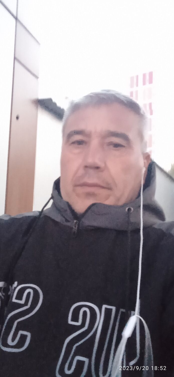  38233041  Baxtiyor, 53 ,    