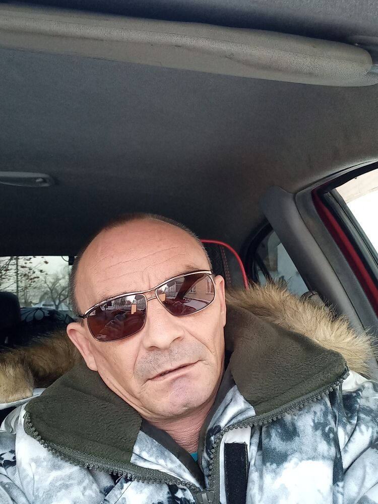  33384501  Sergey, 45 ,    