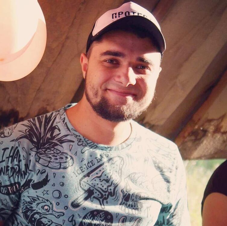  Pyskowice,   Vitalii, 28 ,   ,   , 