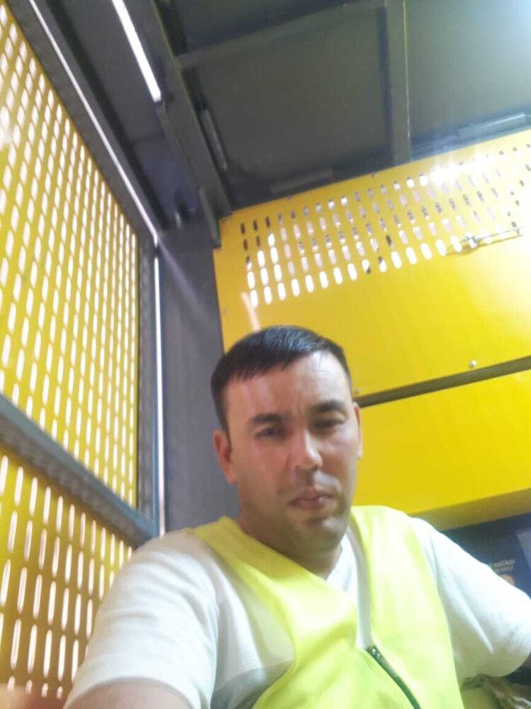  38240491  , 46 ,    -