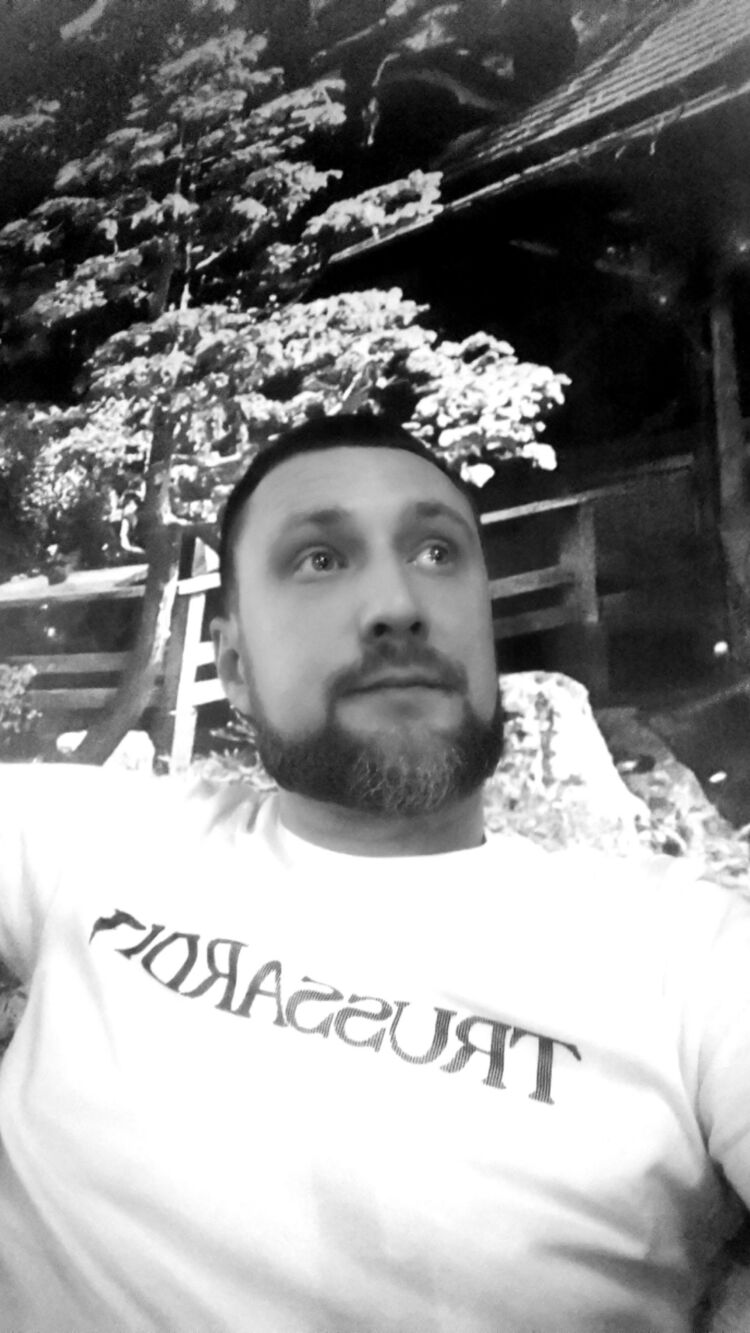  29001831  Vladimir, 45 ,    