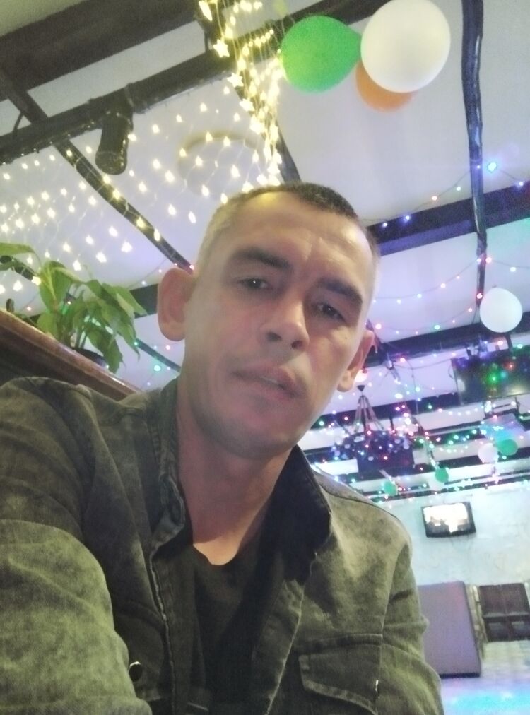  ,   Ruslan, 38 ,   ,   , 