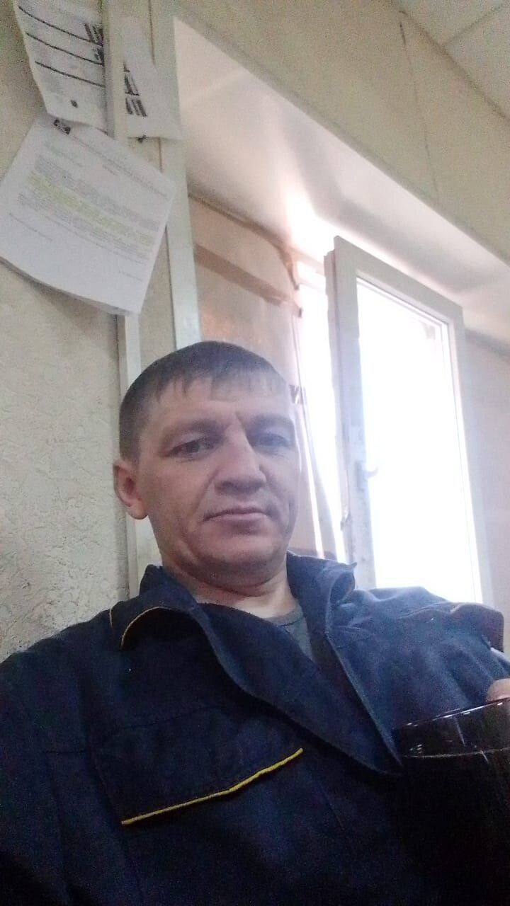  49454901  , 37 ,    