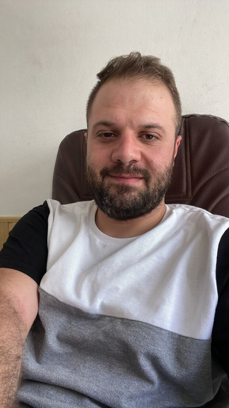  38892411  Jafar, 36 ,    