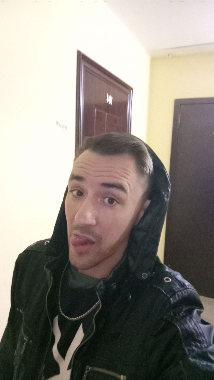  48133571  , 31 ,    