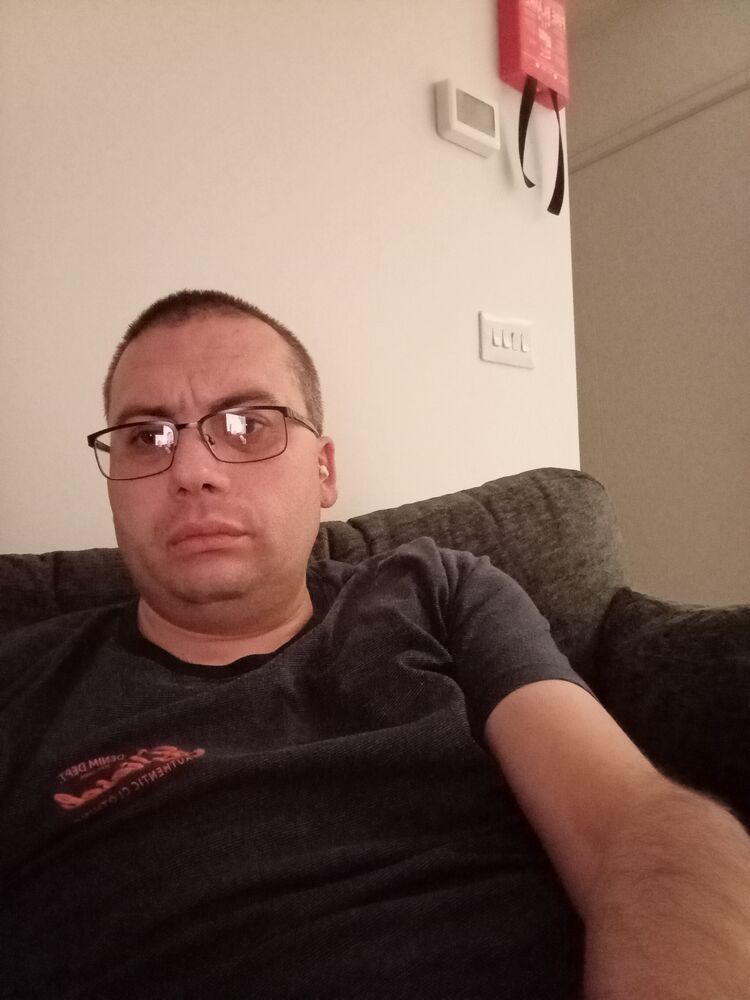  ,   Jevgenij, 38 ,   c 