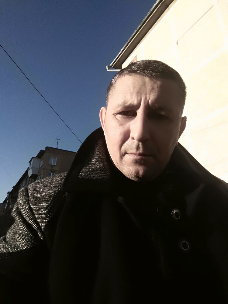  30374421  Joni, 54 ,    