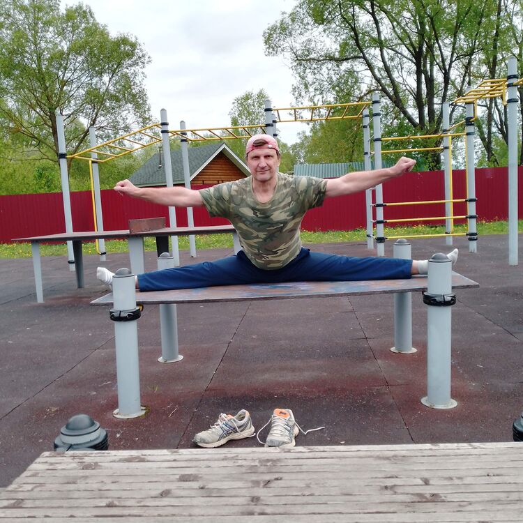  ,   Vlad, 58 ,   ,   