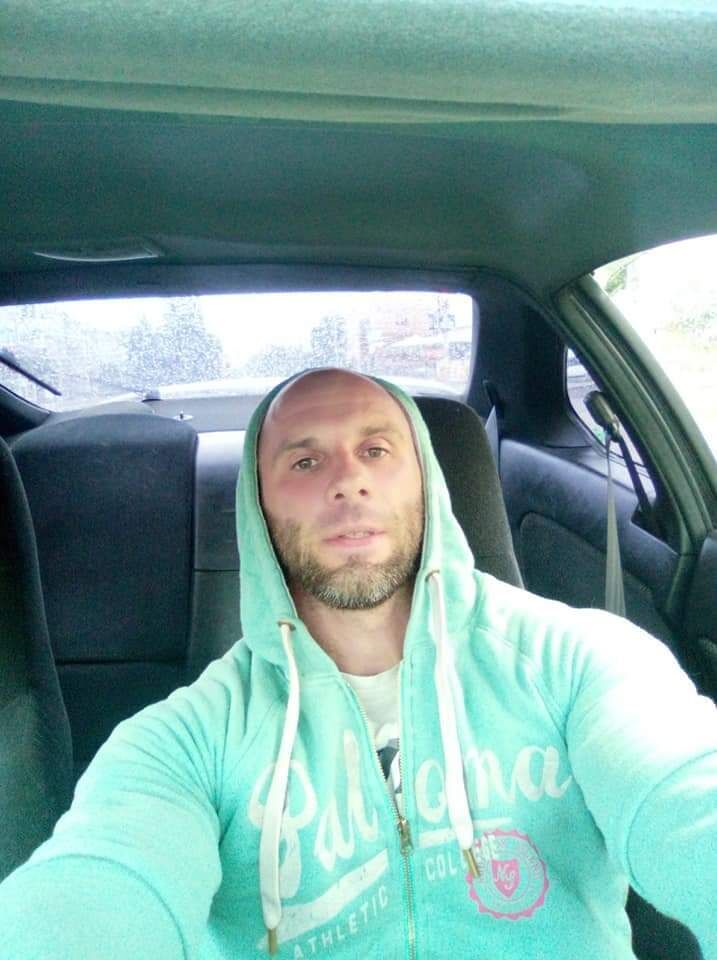  31223961  Andre, 35 ,    