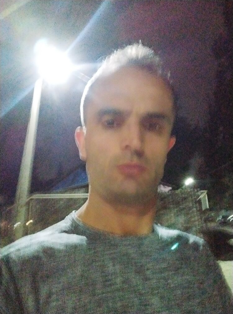  ,   Hakan, 35 ,   ,   