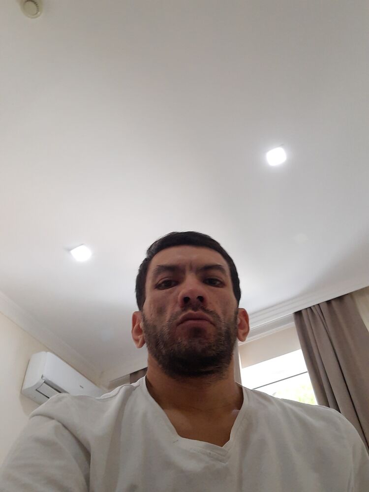 ,   Rustam, 40 ,   ,   , c , 