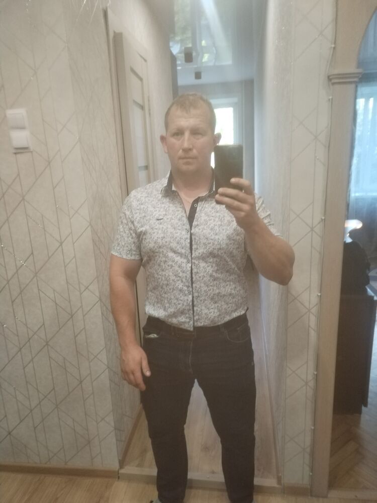  53148851  Denis, 37 ,    