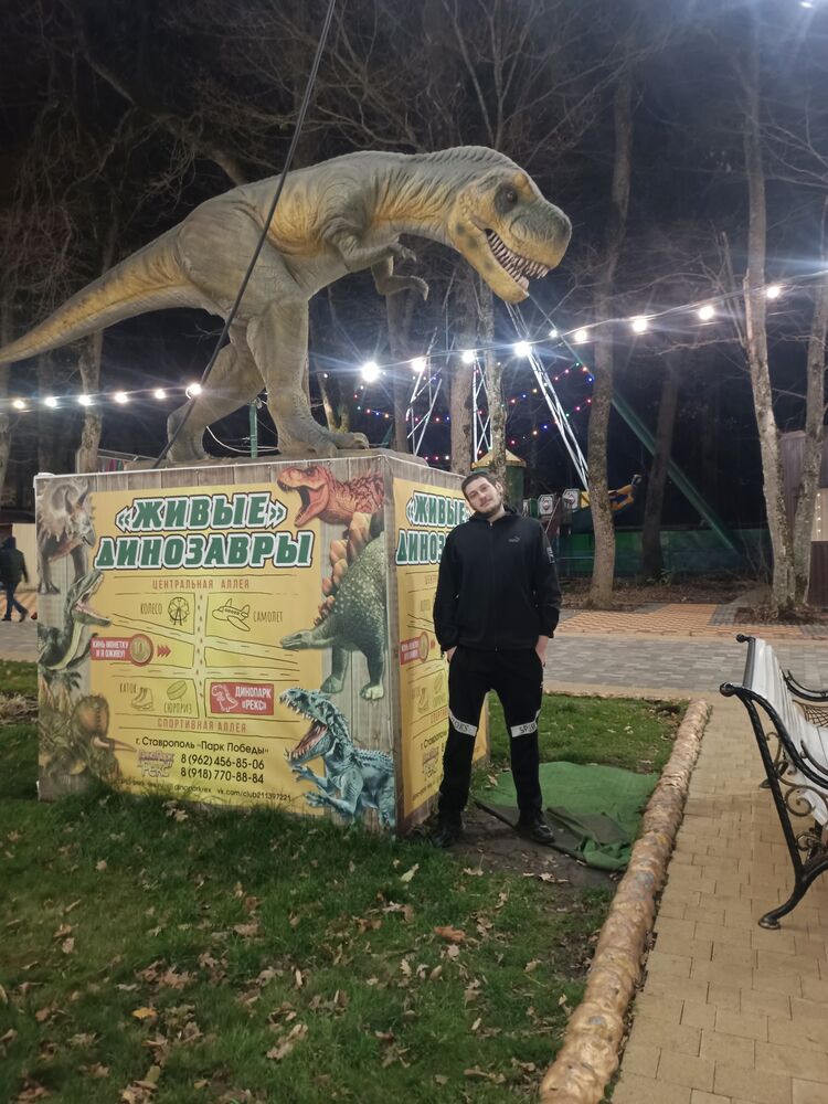  39459371  Aleksei, 33 ,    