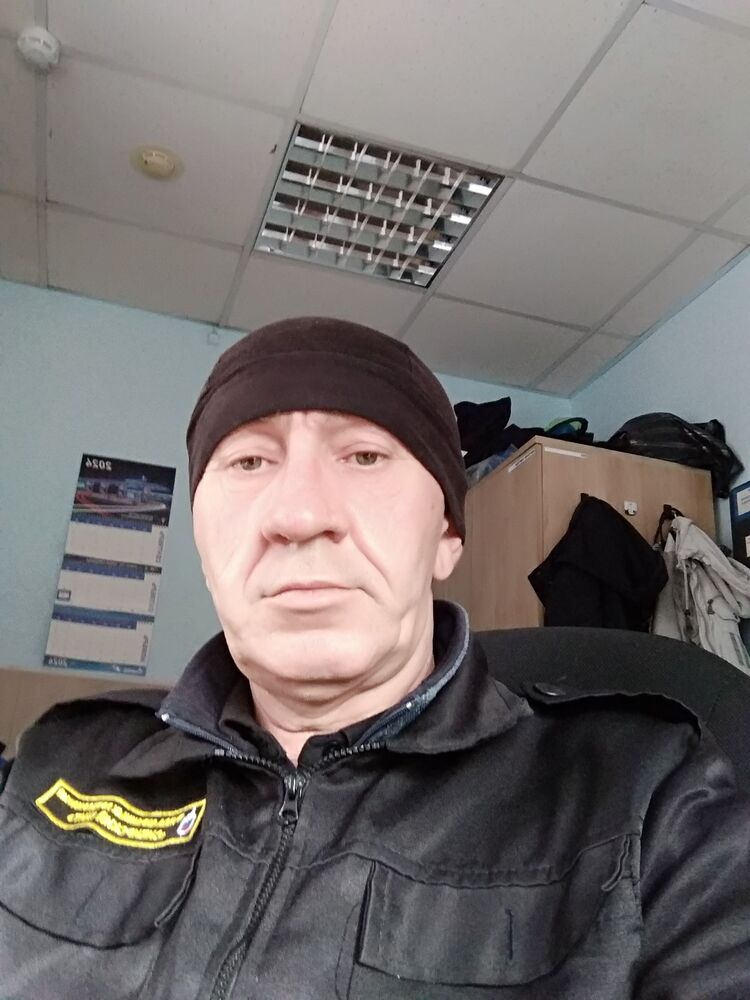  47187531  Nikola, 51 ,    
