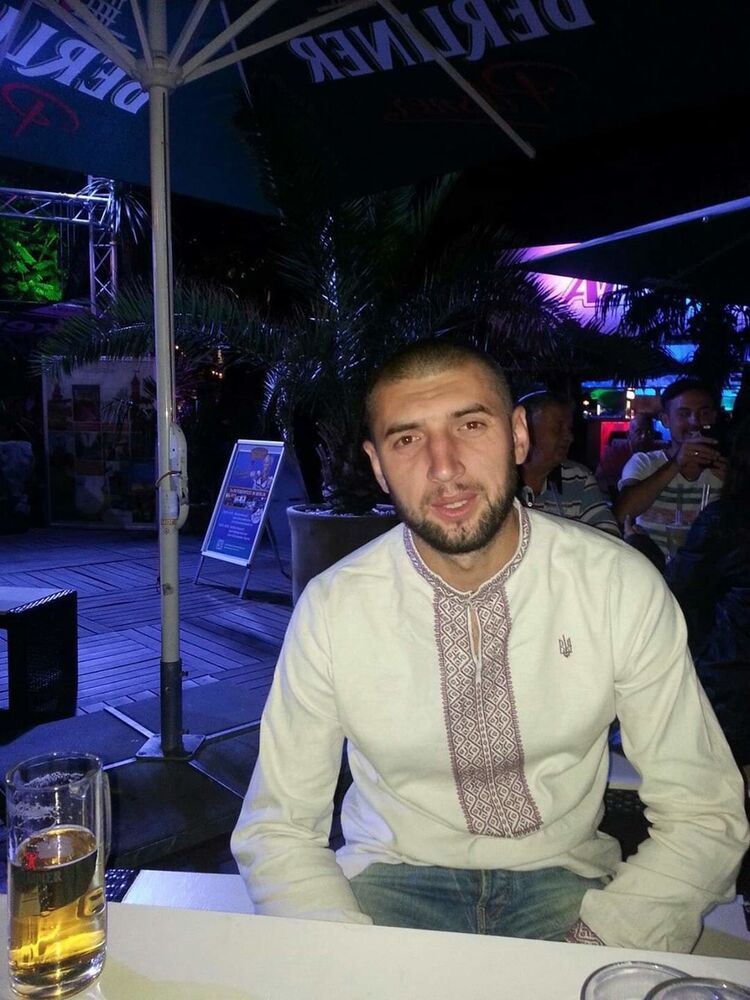  ,   Petro, 34 ,   ,   , c 