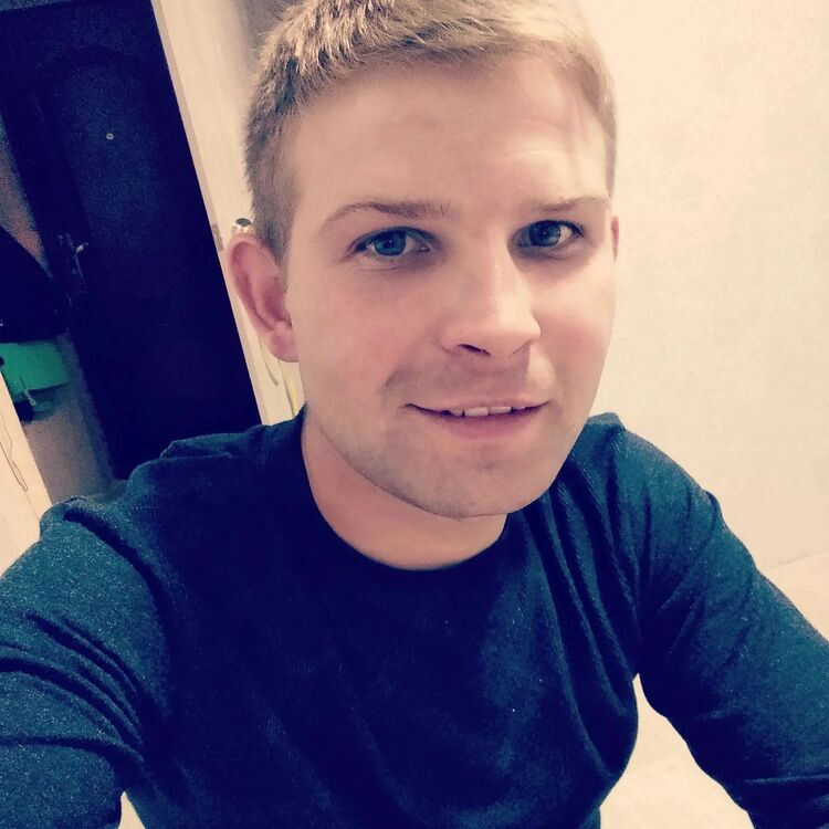  48068981  , 28 ,    