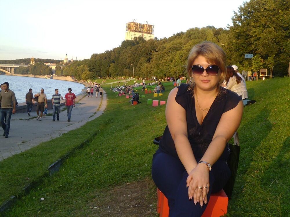  15885751  Kristina, 38 ,    