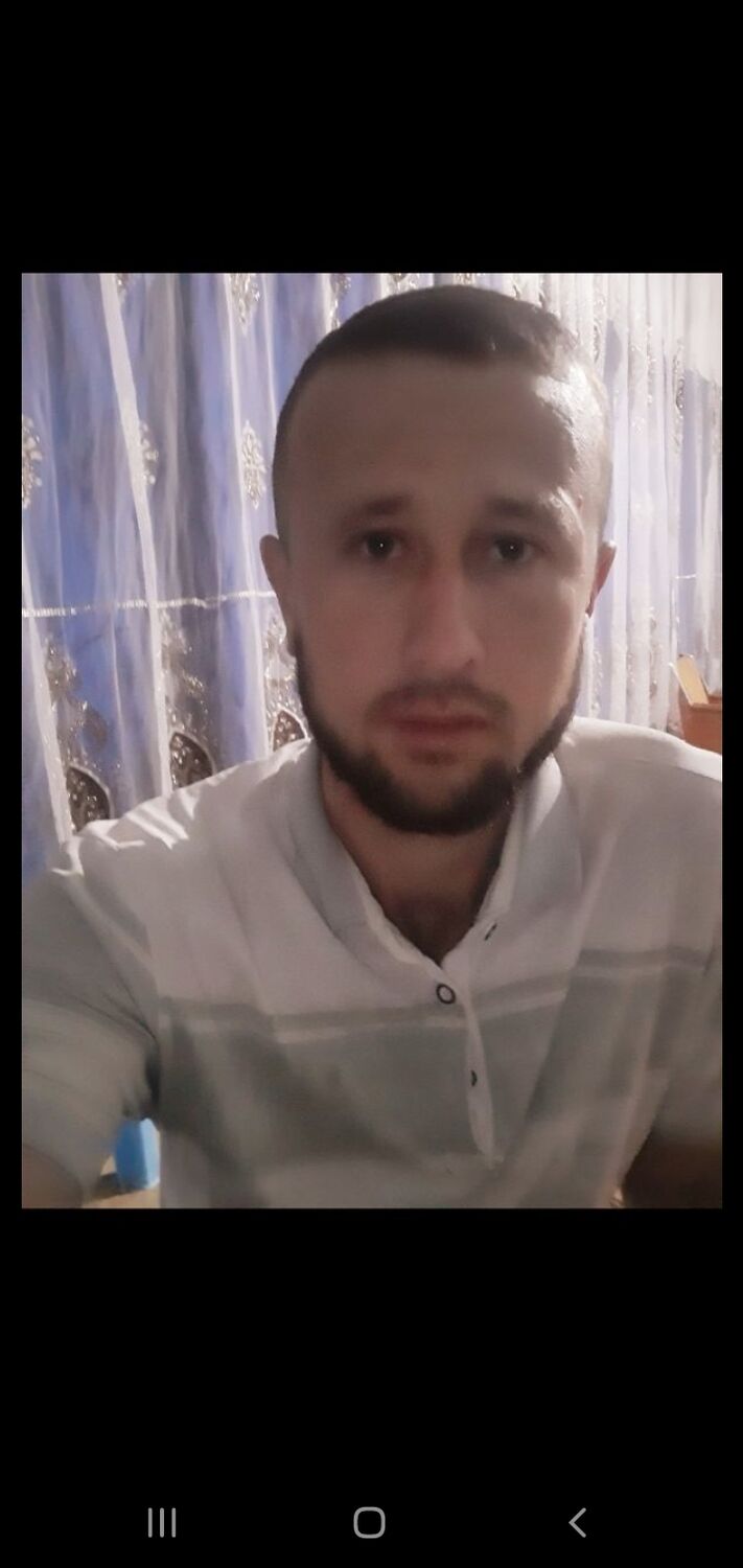  42994451  Bek, 33 ,    