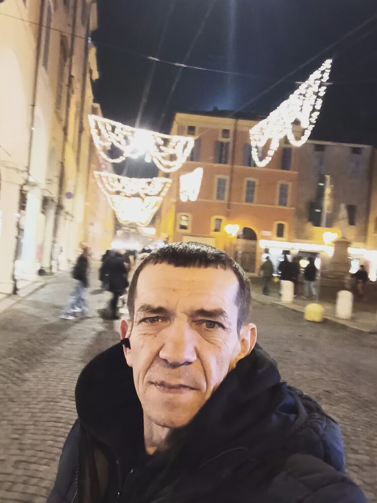  32027191  Yuri, 51 ,    Mirabello