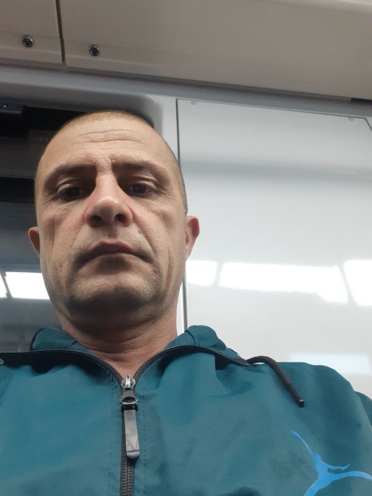  37635351  , 39 ,    