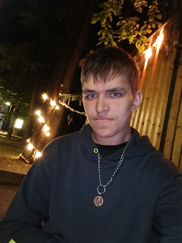  52933531  , 23 ,    
