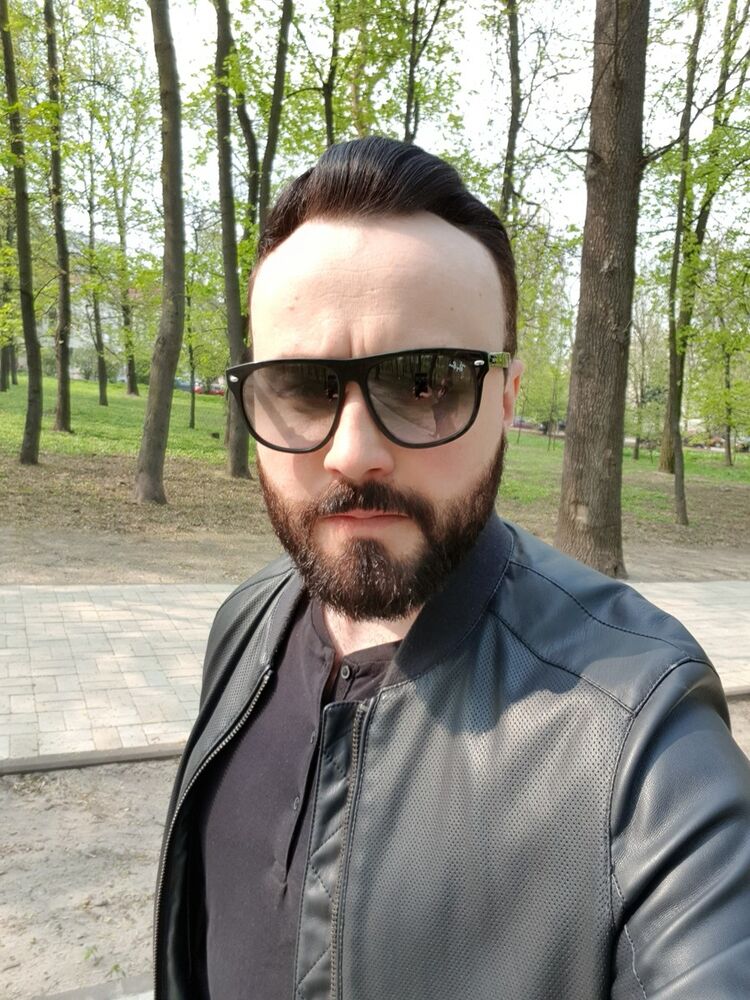  ,   Oleg, 36 ,   ,   , c 
