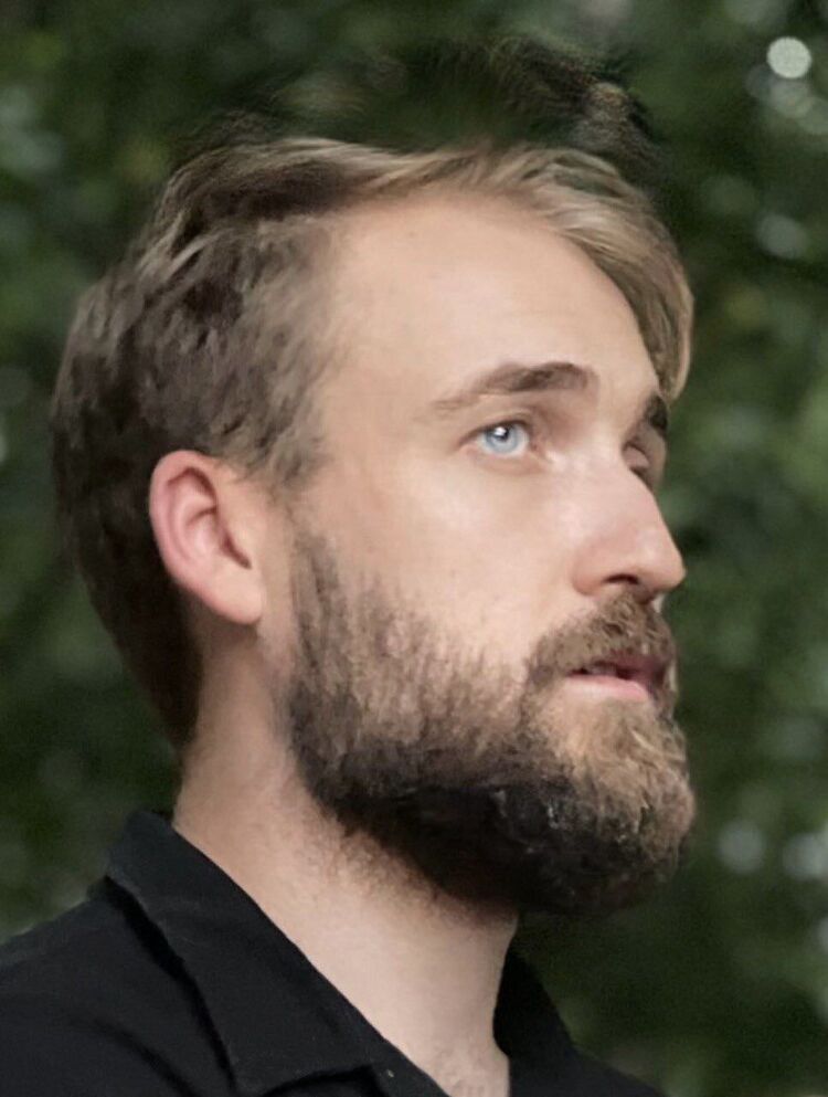  51988011  Aleksandr, 28 ,    