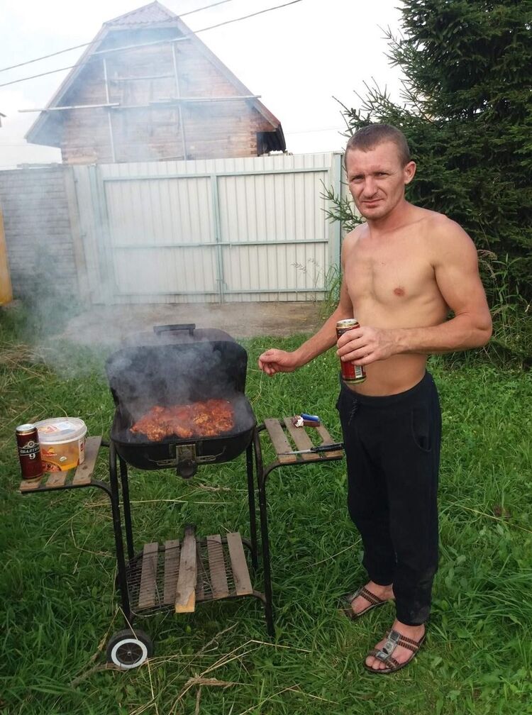  ,   Radu, 41 ,   ,   , c 